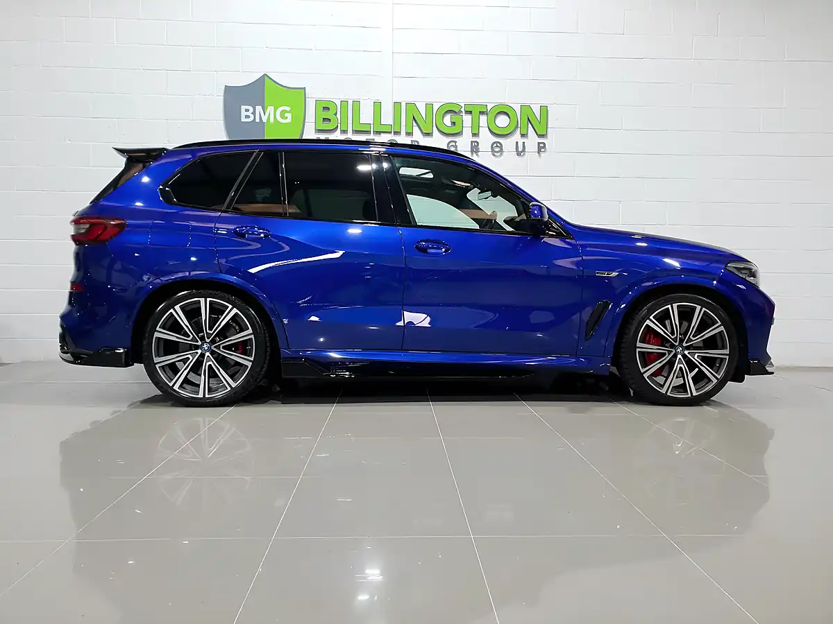 Used 2022 BMW X5 M Sport Blue - Interior and Exterior details 8