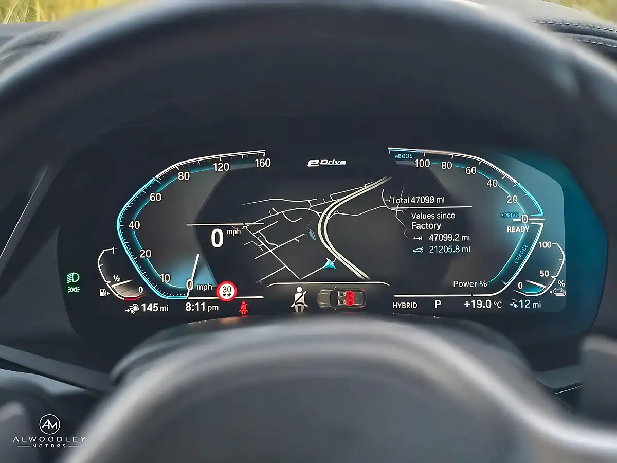 Used 2022 BMW X5 M Sport Green - Interior and Exterior details 12