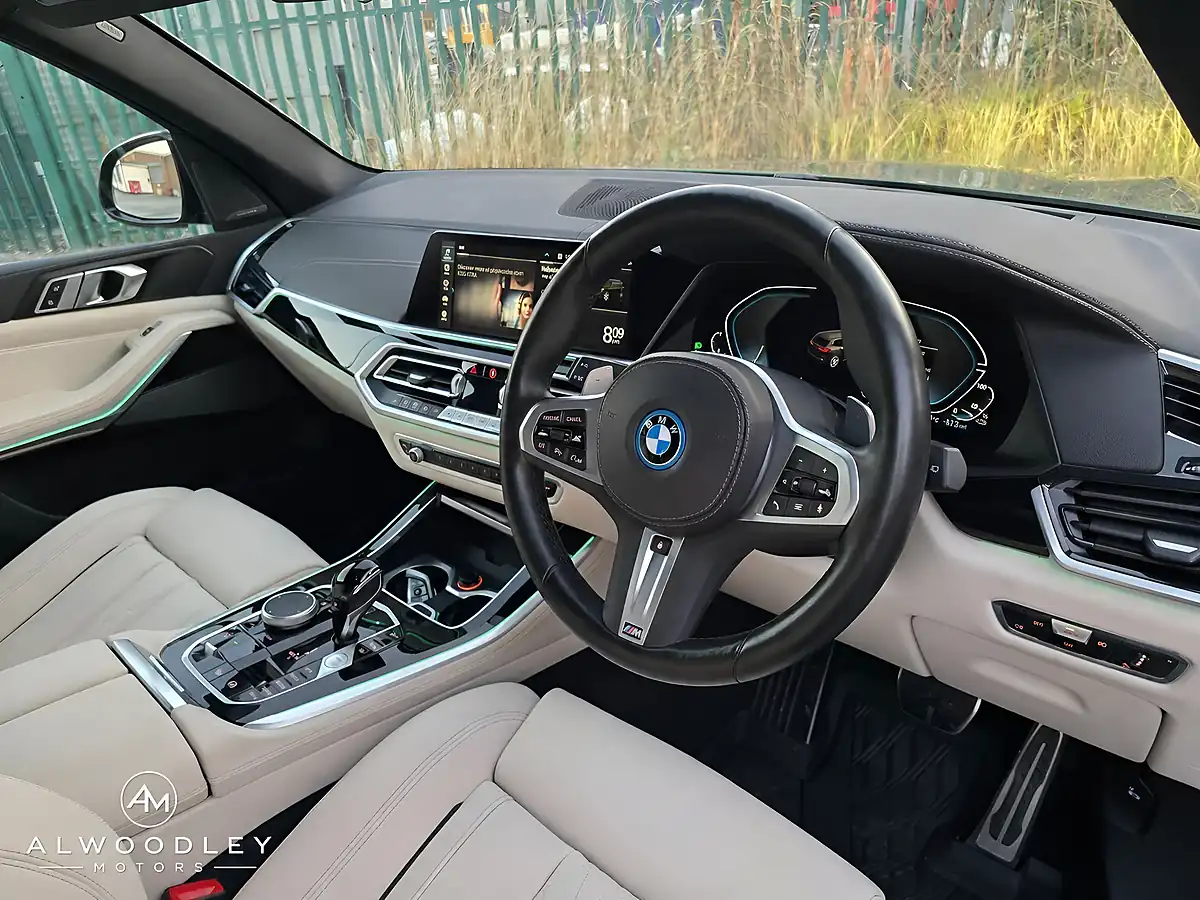 Used 2022 BMW X5 M Sport Green - Interior and Exterior details 6