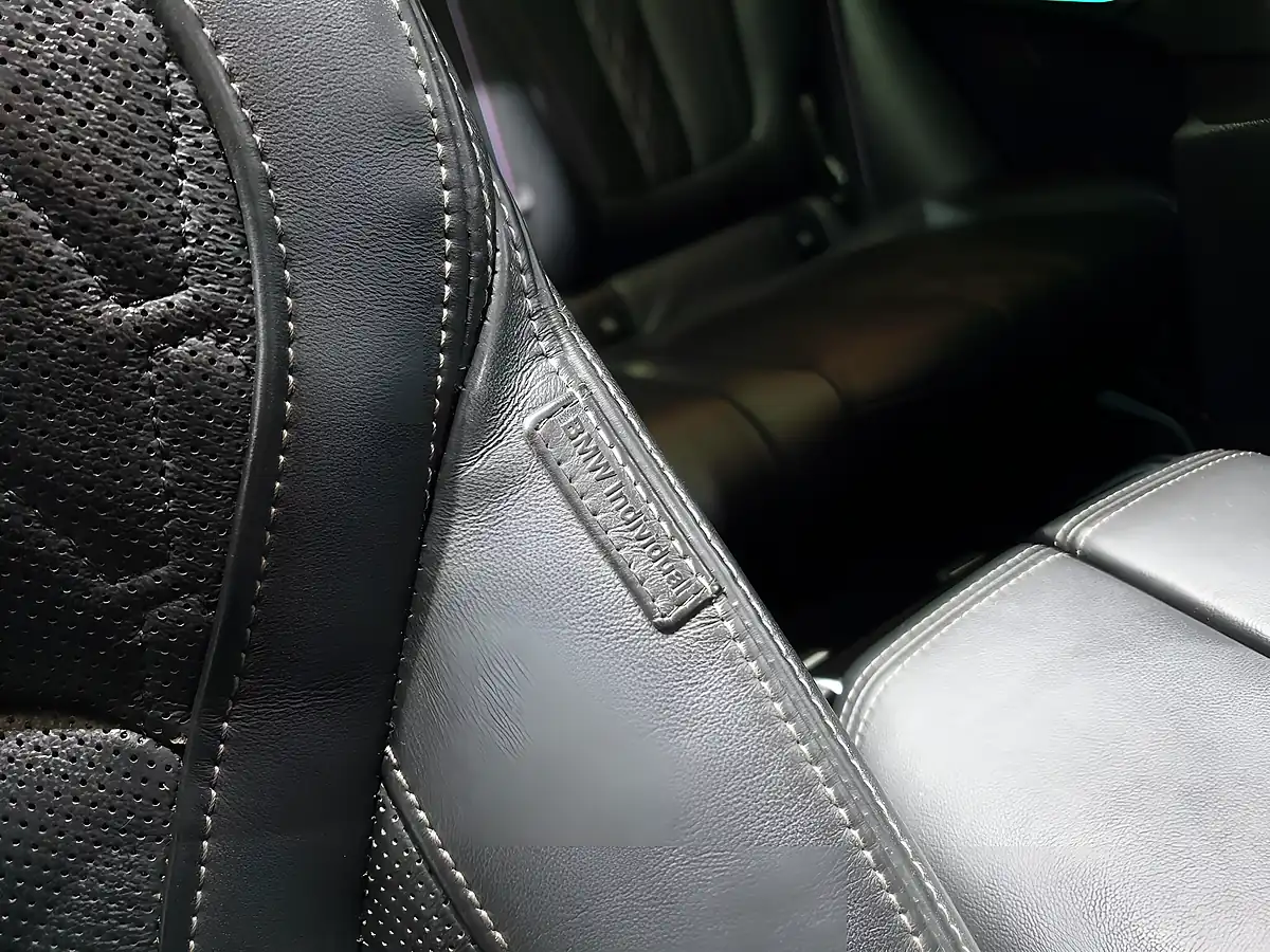 Used 2022 BMW X5 M Sport Green - Interior and Exterior details 14