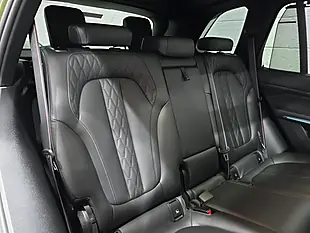 Used 2022 BMW X5 M Sport Green - Interior and Exterior details 15