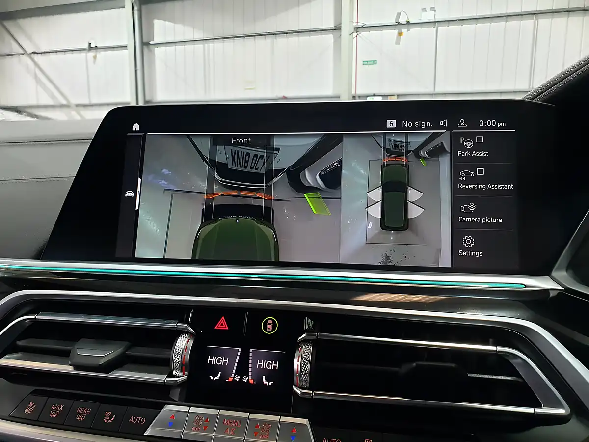 Used 2022 BMW X5 M Sport Green - Interior and Exterior details 18