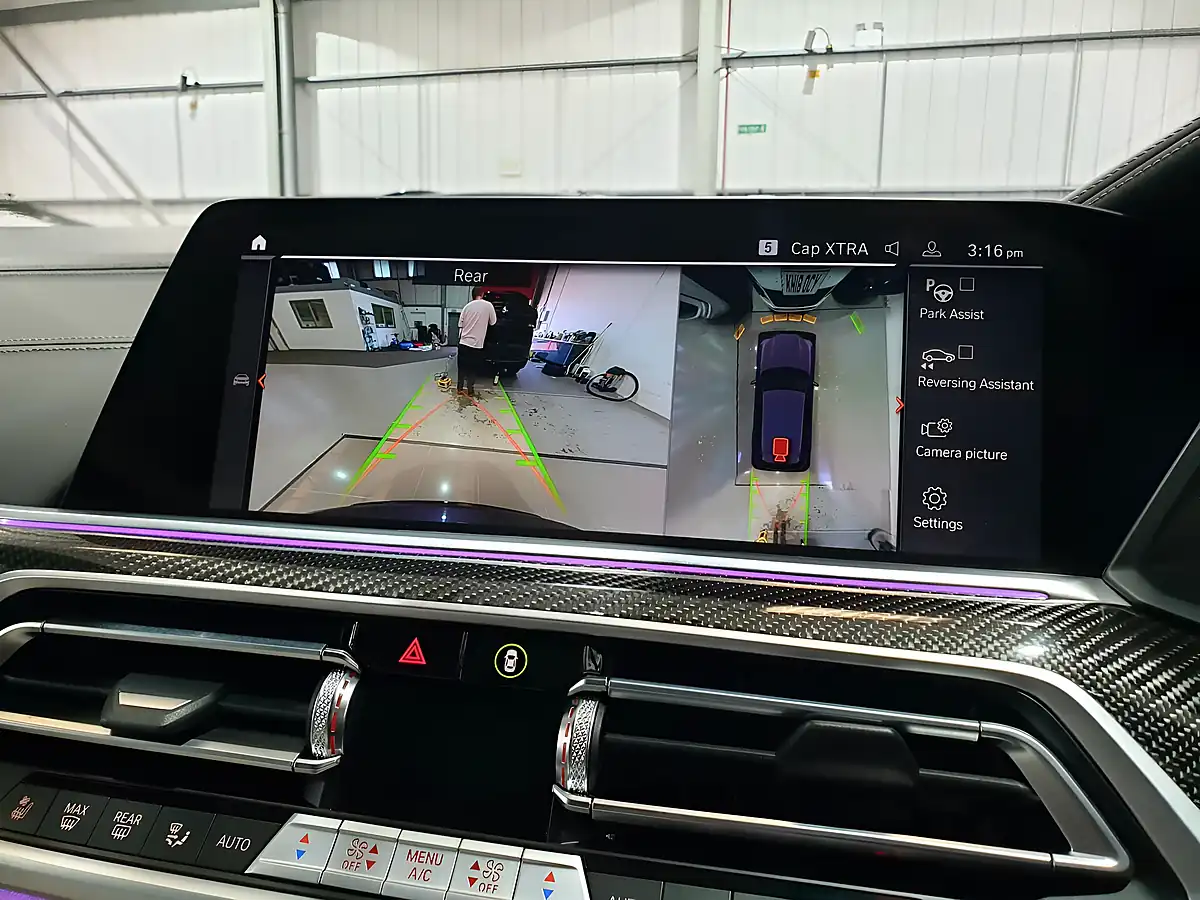Used 2022 BMW X5 M Sport Purple - Interior and Exterior details 18