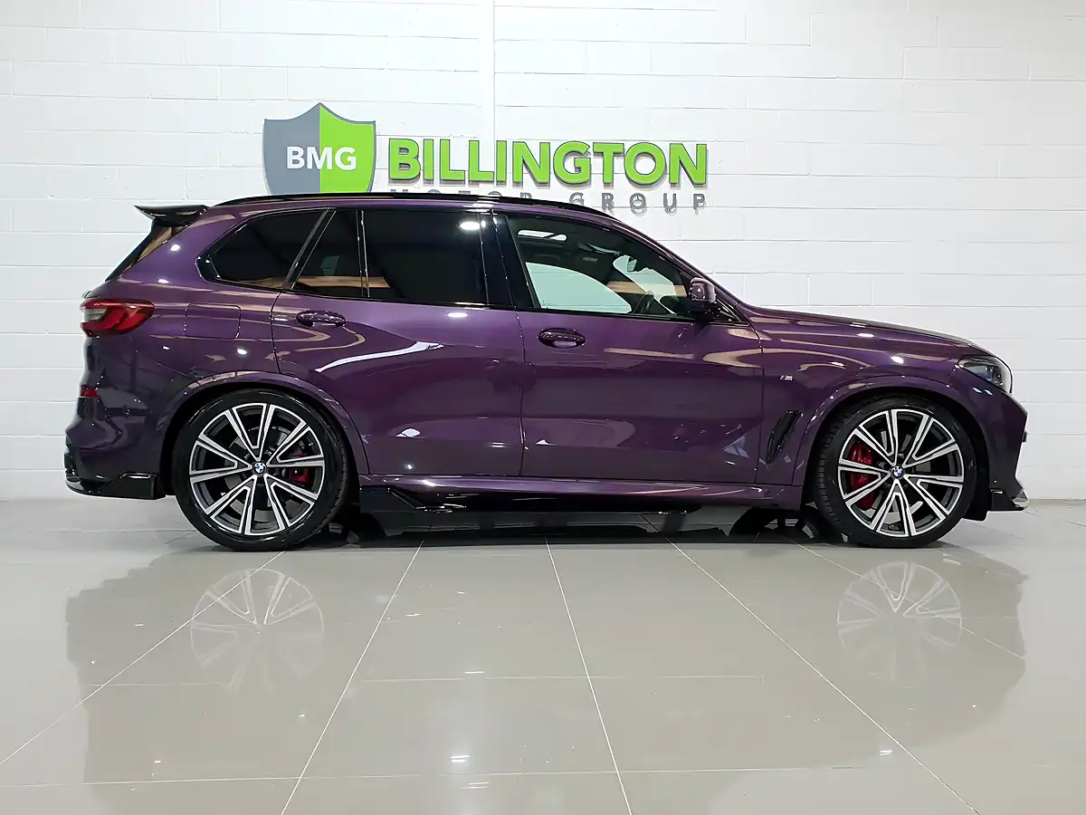 Used 2022 BMW X5 M Sport Purple - Interior and Exterior details 8
