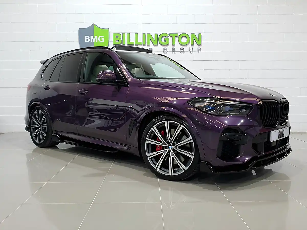 Used 2022 BMW X5 M Sport Purple - Interior and Exterior details 9