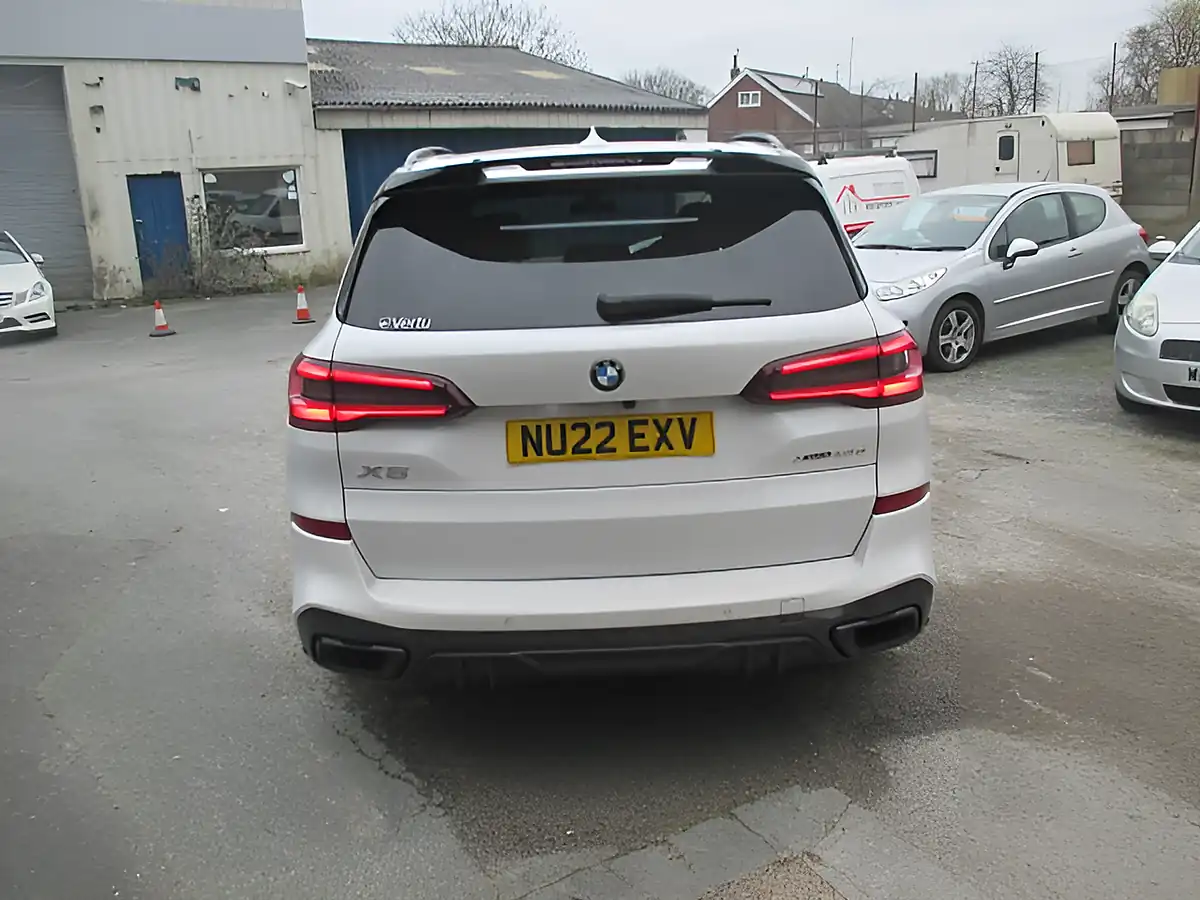 Used 2022 BMW X5 M Sport White - Interior and Exterior details 3