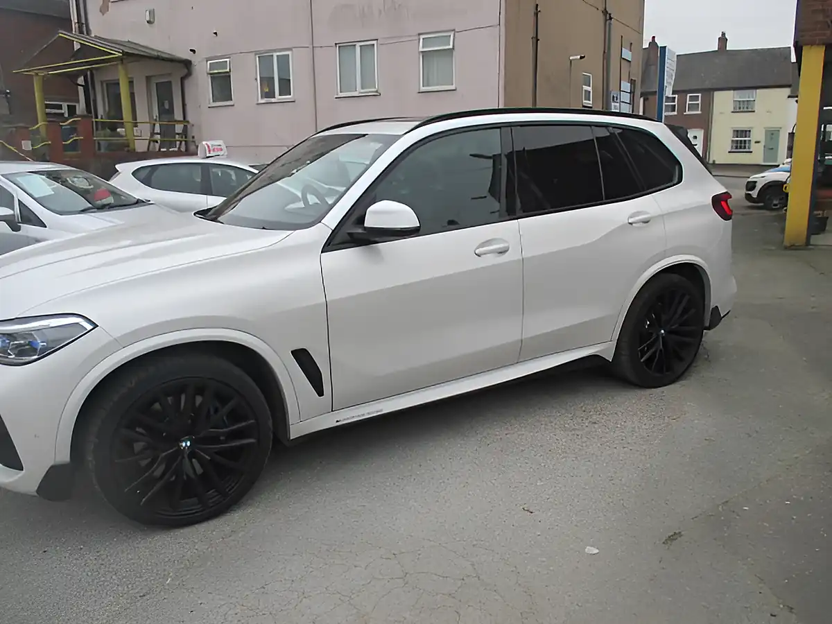 Used 2022 BMW X5 M Sport White - Interior and Exterior details 4