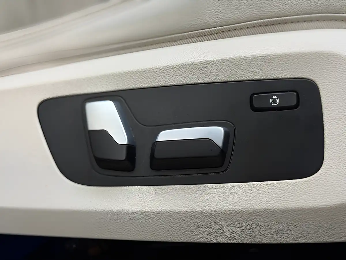 Used 2022 BMW X5 M Sport White - Interior and Exterior details 13