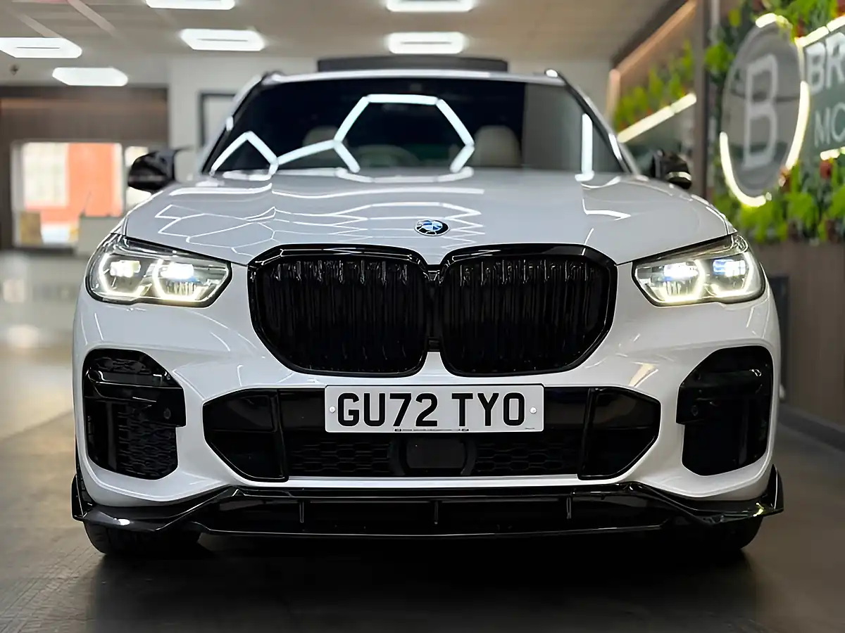 Used 2022 BMW X5 M Sport White - Interior and Exterior details 4