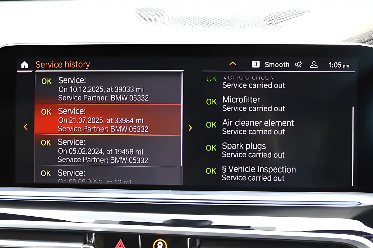 Used 2022 BMW X5 M50i Arctic Grey - Interior and Exterior details 13