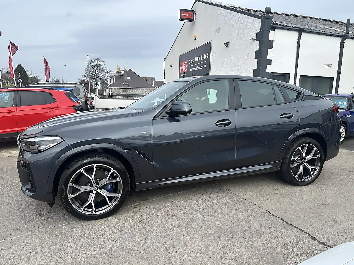 Used 2022 BMW X6 M Sport Arctic Grey - Interior and Exterior details 8