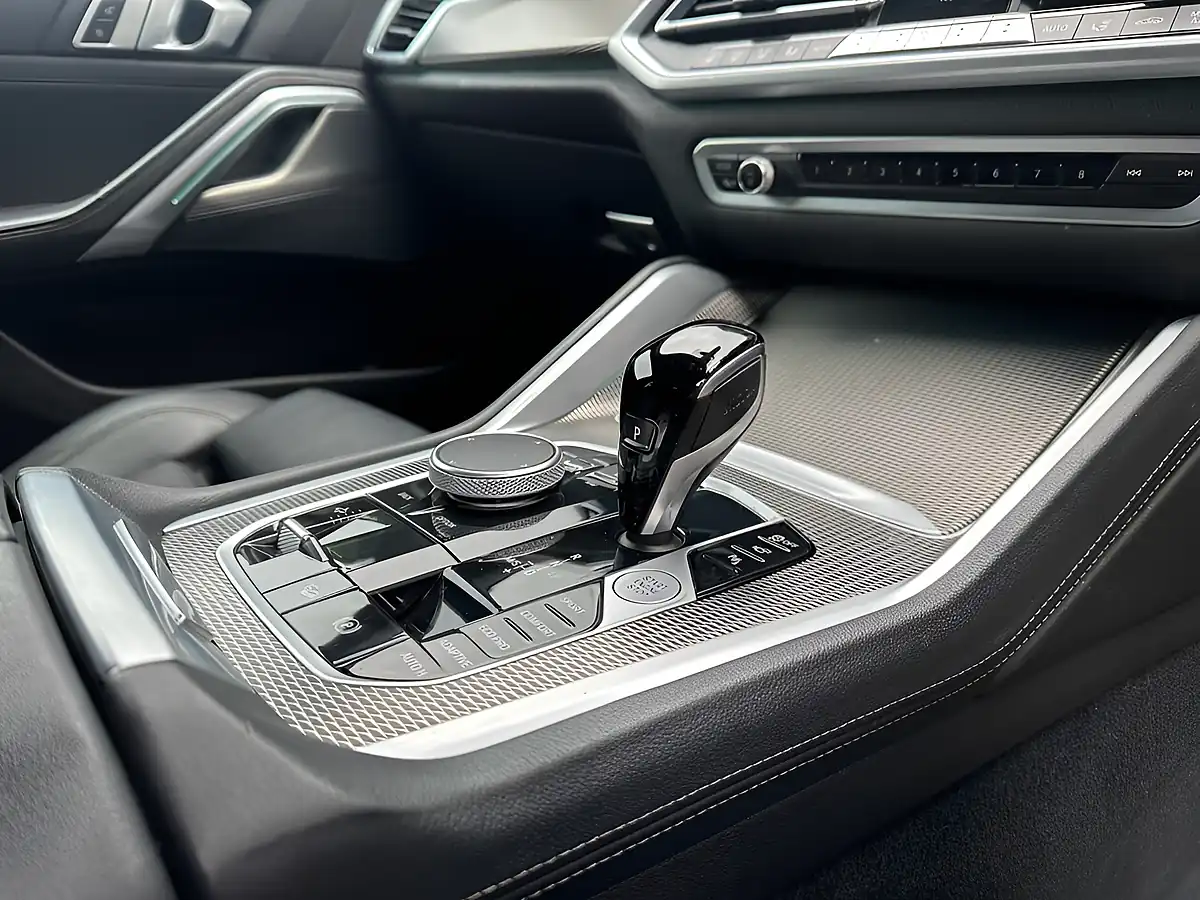 Used 2022 BMW X6 M Sport Black Sapphire - Interior and Exterior details 11