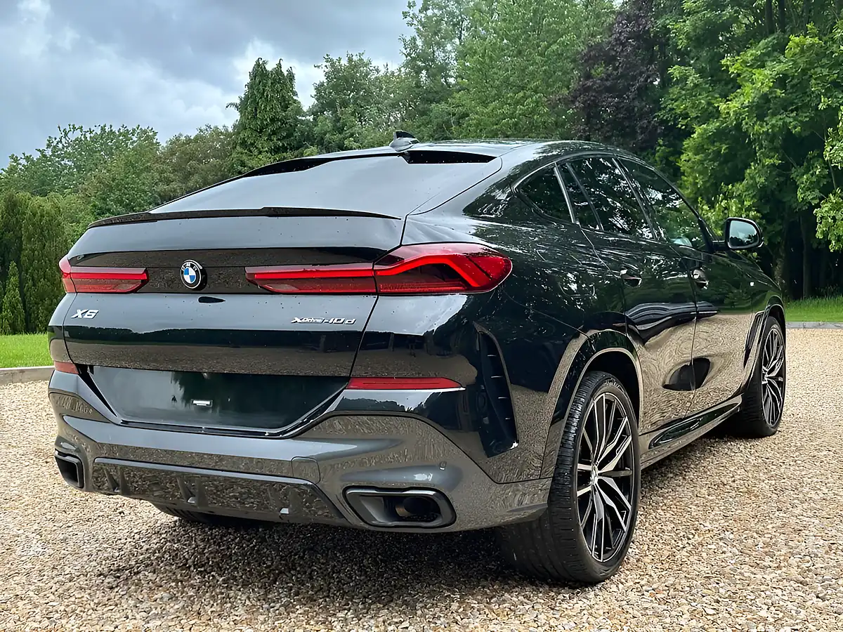 Used 2022 BMW X6 M Sport Black Sapphire - Interior and Exterior details 12