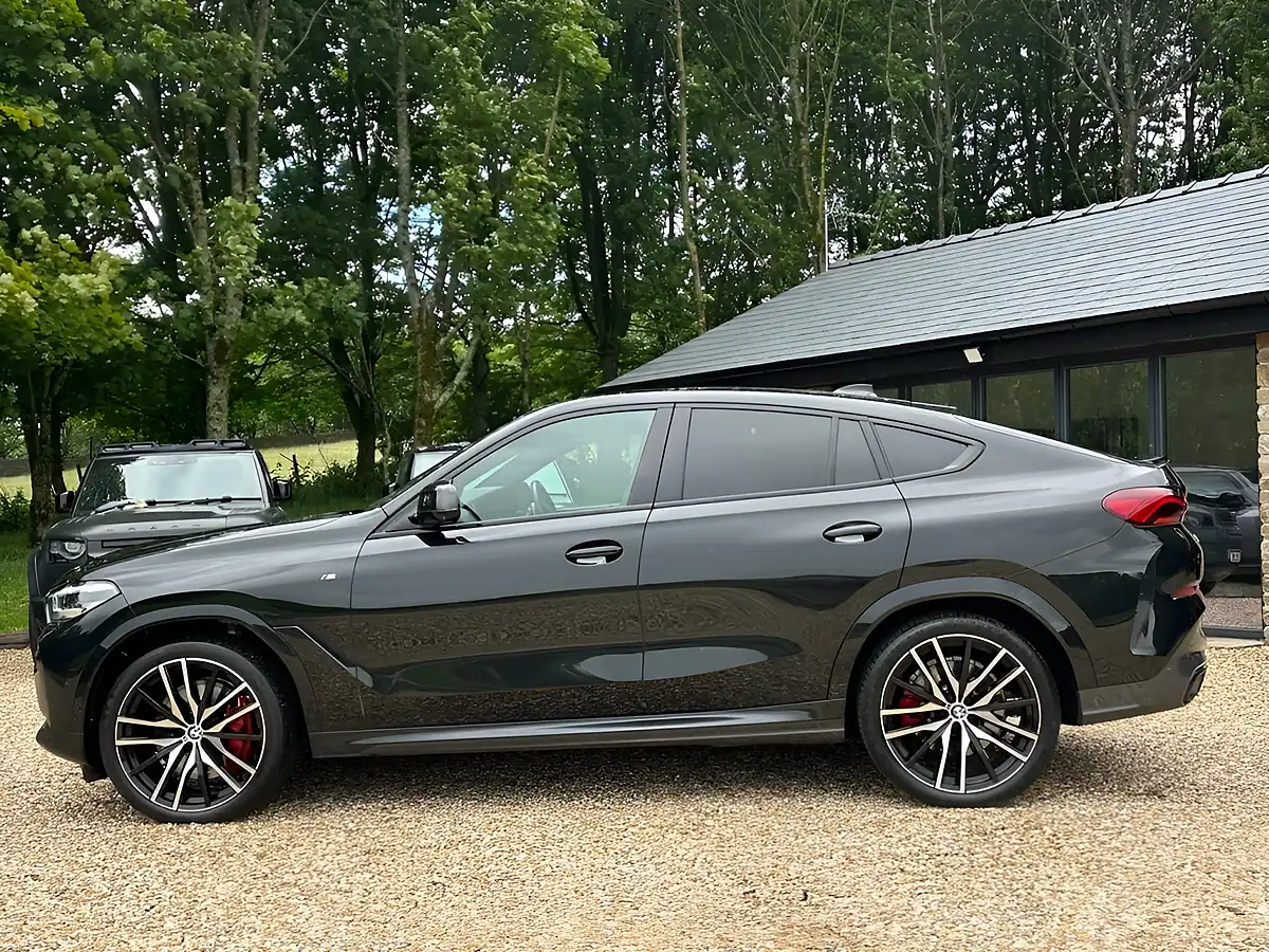 Used 2022 BMW X6 M Sport Black Sapphire - Interior and Exterior details 4