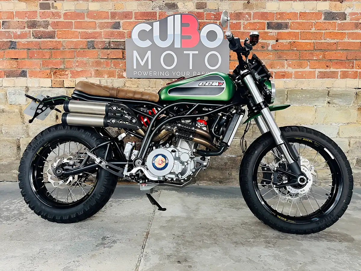 Used 2022 Ccm Spitfire Maverick Green - Interior and Exterior details 2