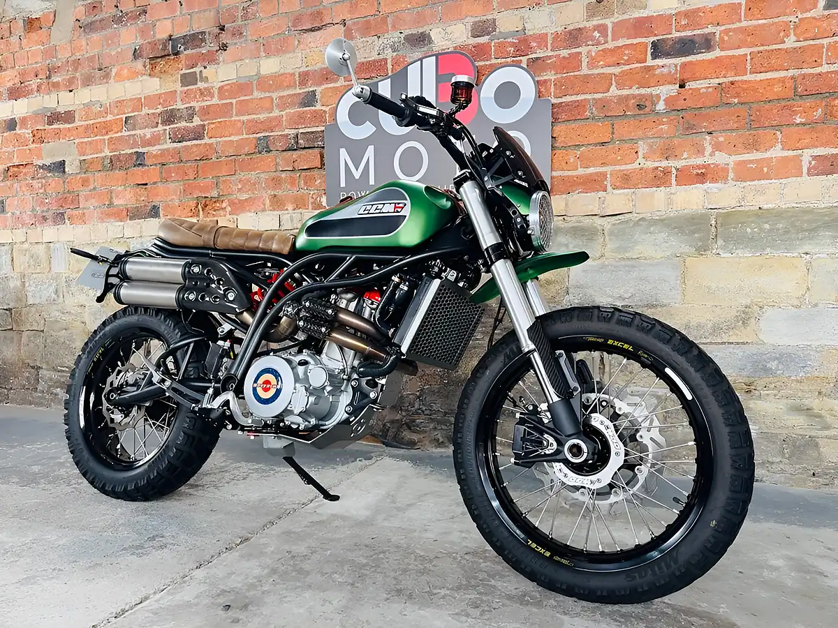 Used 2022 Ccm Spitfire Maverick Green - Interior and Exterior details 3