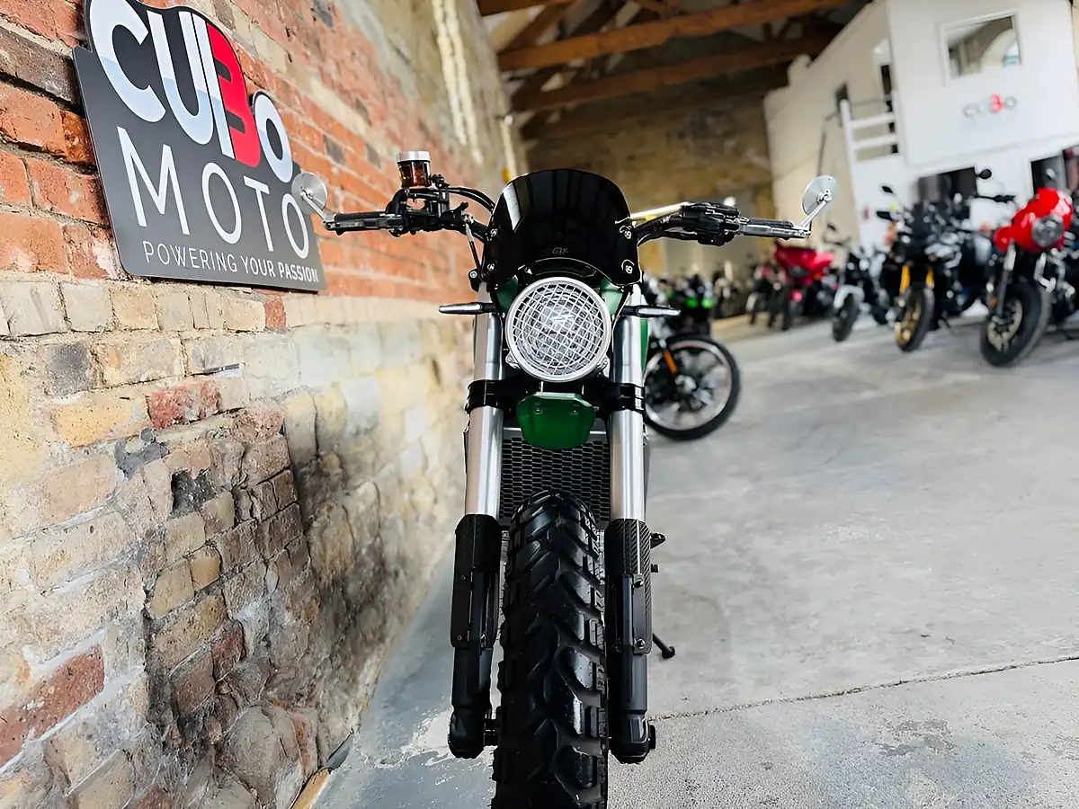 Used 2022 Ccm Spitfire Maverick Green - Interior and Exterior details 8