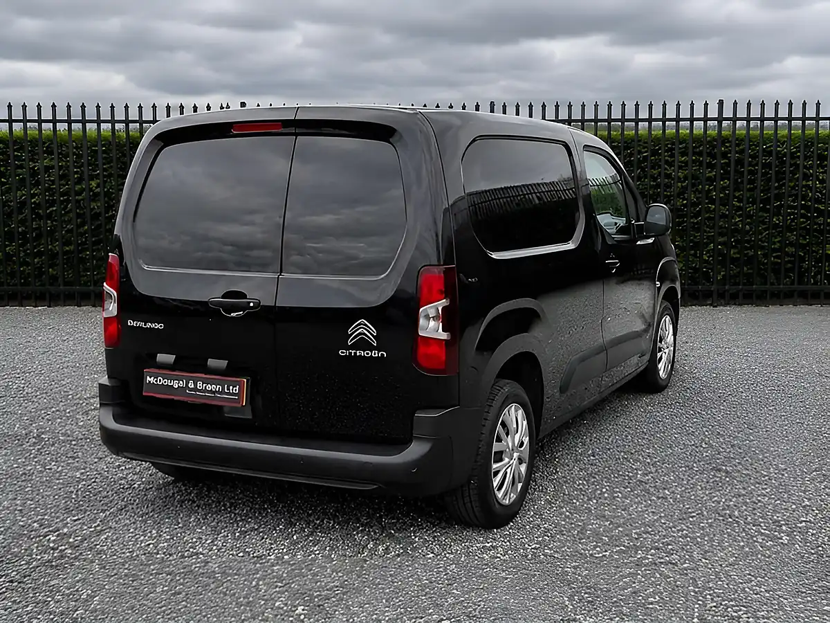 Used 2022 Citroen Berlingo Enterprise M Pro Black - Interior and Exterior details 12