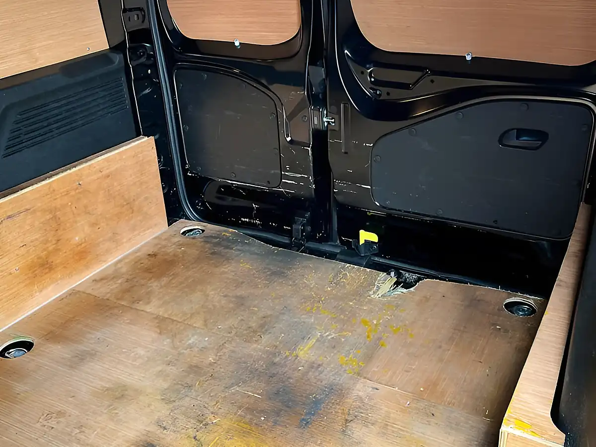 Used 2022 Citroen Berlingo Enterprise M Pro Black - Interior and Exterior details 17
