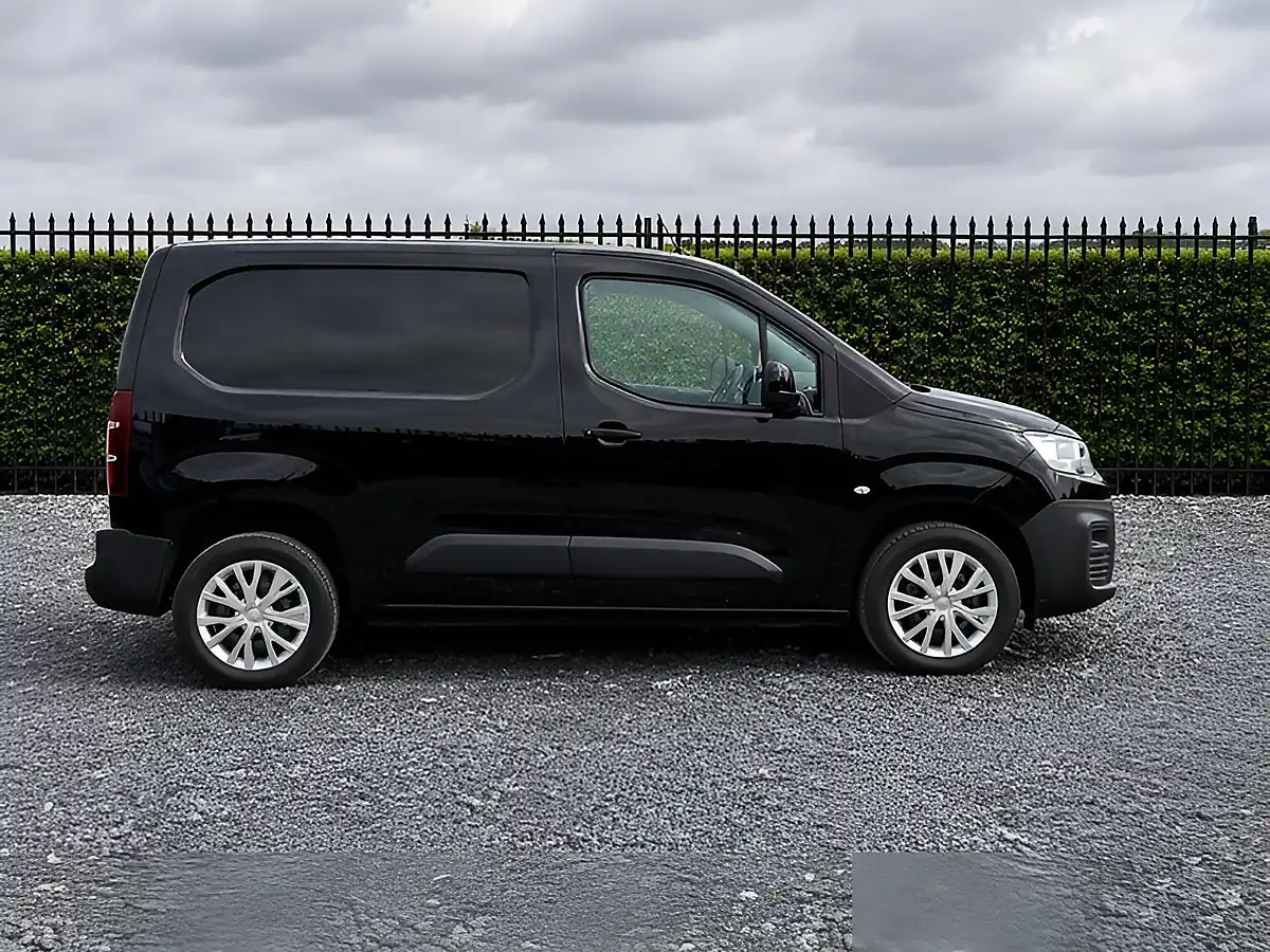 Used 2022 Citroen Berlingo Enterprise M Pro Black - Interior and Exterior details 7