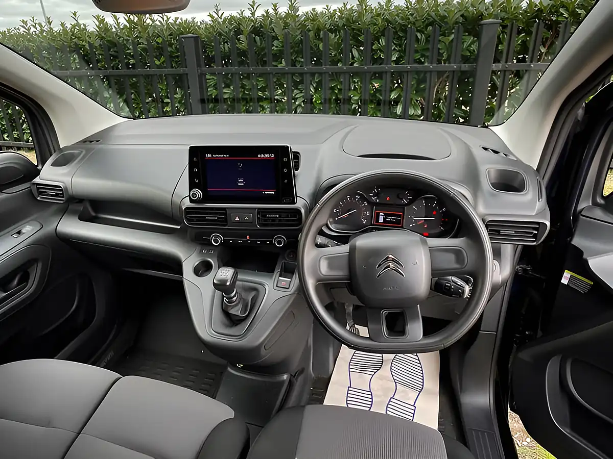 Used 2022 Citroen Berlingo Enterprise M Pro Black - Interior and Exterior details 2
