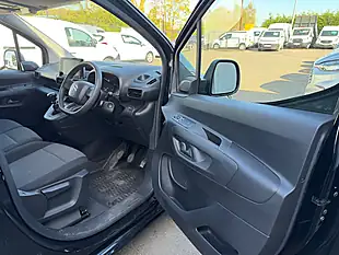 Used 2022 Citroen Berlingo Enterprise M Pro Black - Interior and Exterior details 14