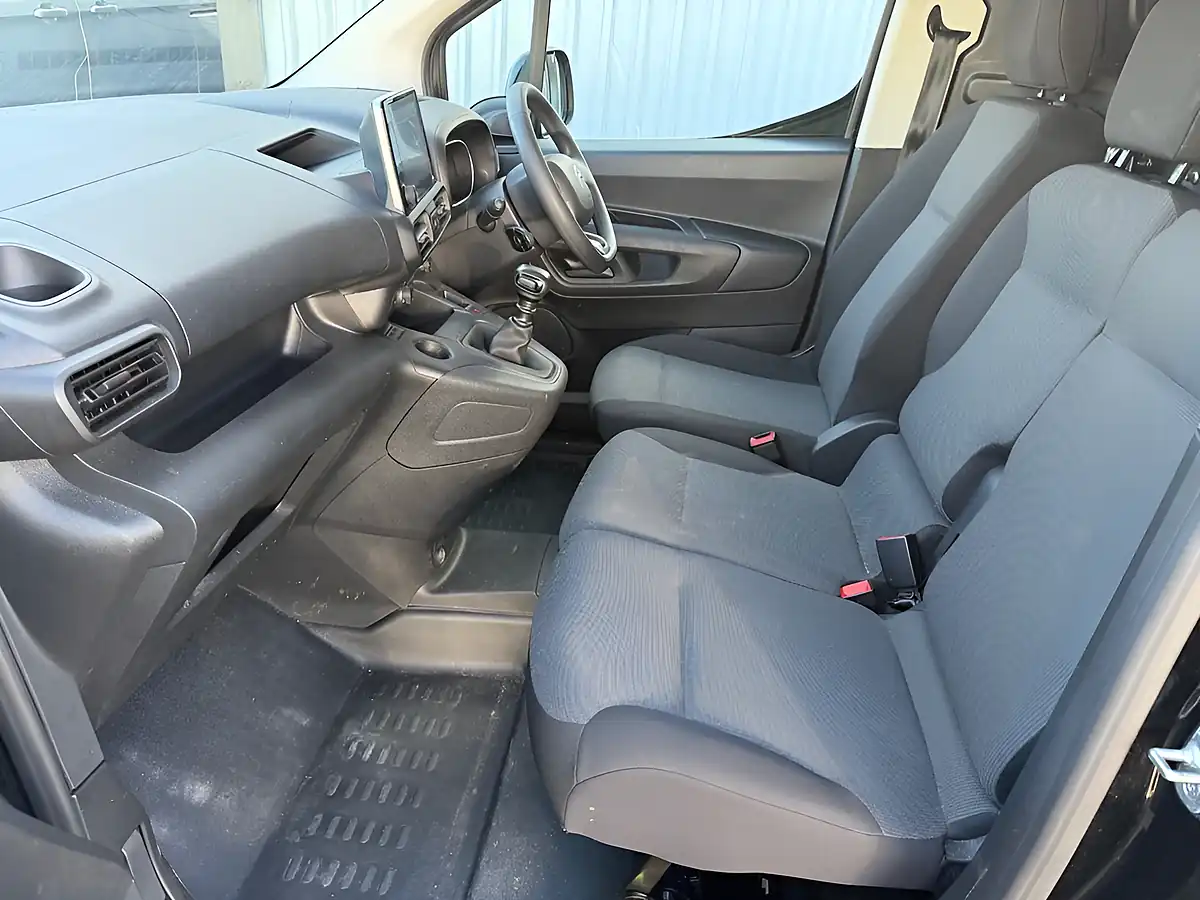 Used 2022 Citroen Berlingo Enterprise M Pro Black - Interior and Exterior details 19