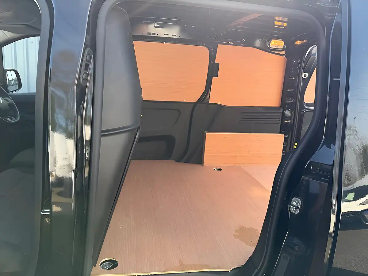 Used 2022 Citroen Berlingo Enterprise M Pro Black - Interior and Exterior details 20