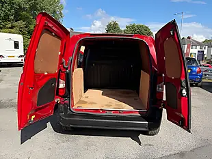 Used 2022 Citroen Berlingo Enterprise M Pro Red - Interior and Exterior details 12