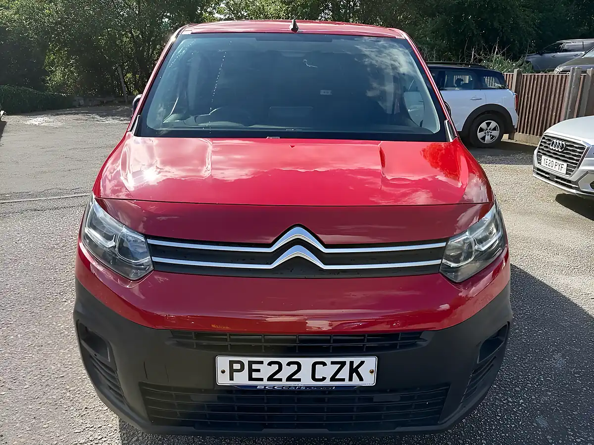 Used 2022 Citroen Berlingo Enterprise M Pro Red - Interior and Exterior details 19