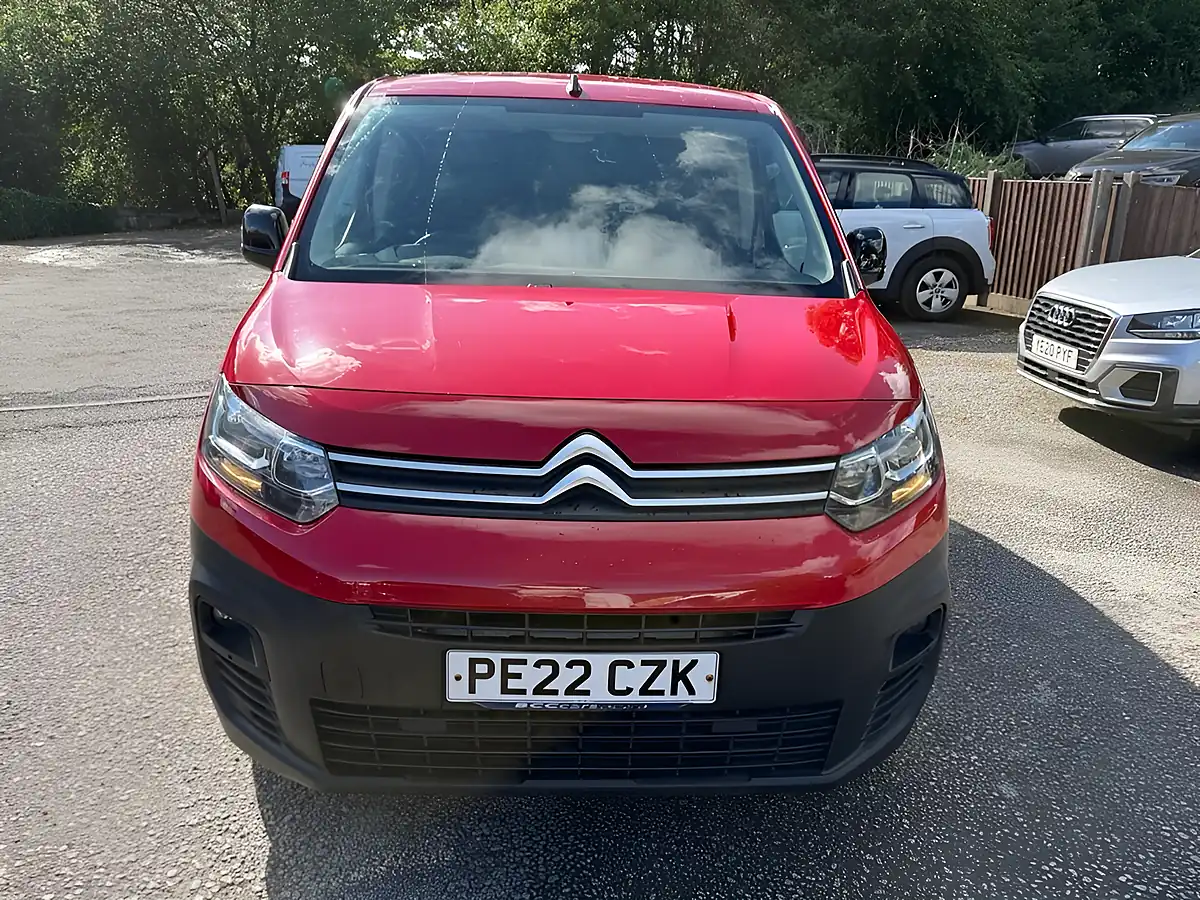 Used 2022 Citroen Berlingo Enterprise M Pro Red - Interior and Exterior details 9