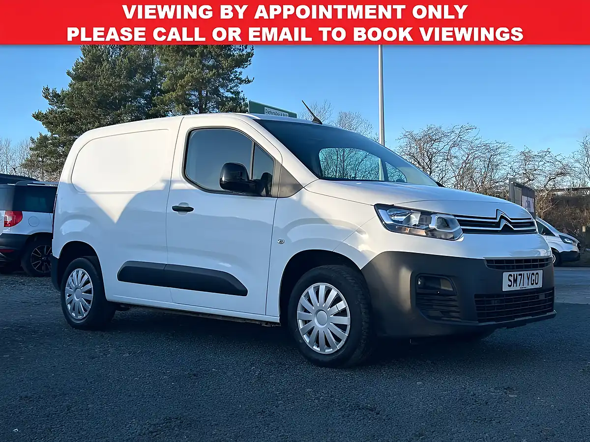 Used 2022 Citroen Berlingo Enterprise M Pro White - Front View