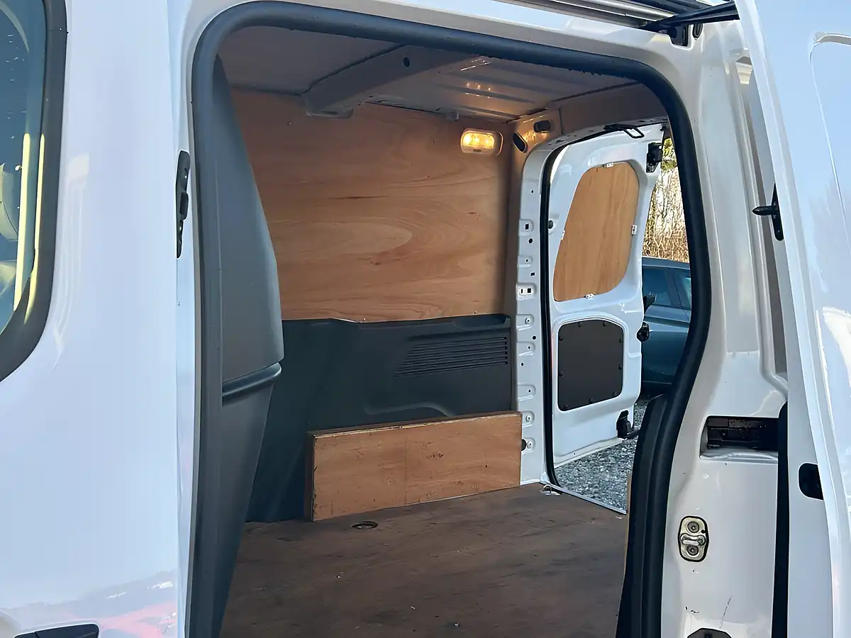 Used 2022 Citroen Berlingo Enterprise M Pro White - Interior and Exterior details 14