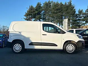 Used 2022 Citroen Berlingo Enterprise M Pro White - Interior and Exterior details 2