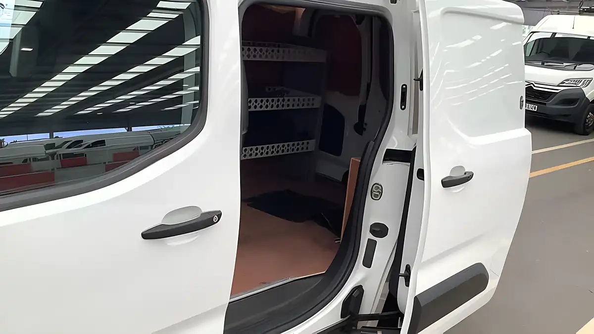 Used 2022 Citroen Berlingo Enterprise M Pro White - Interior and Exterior details 8
