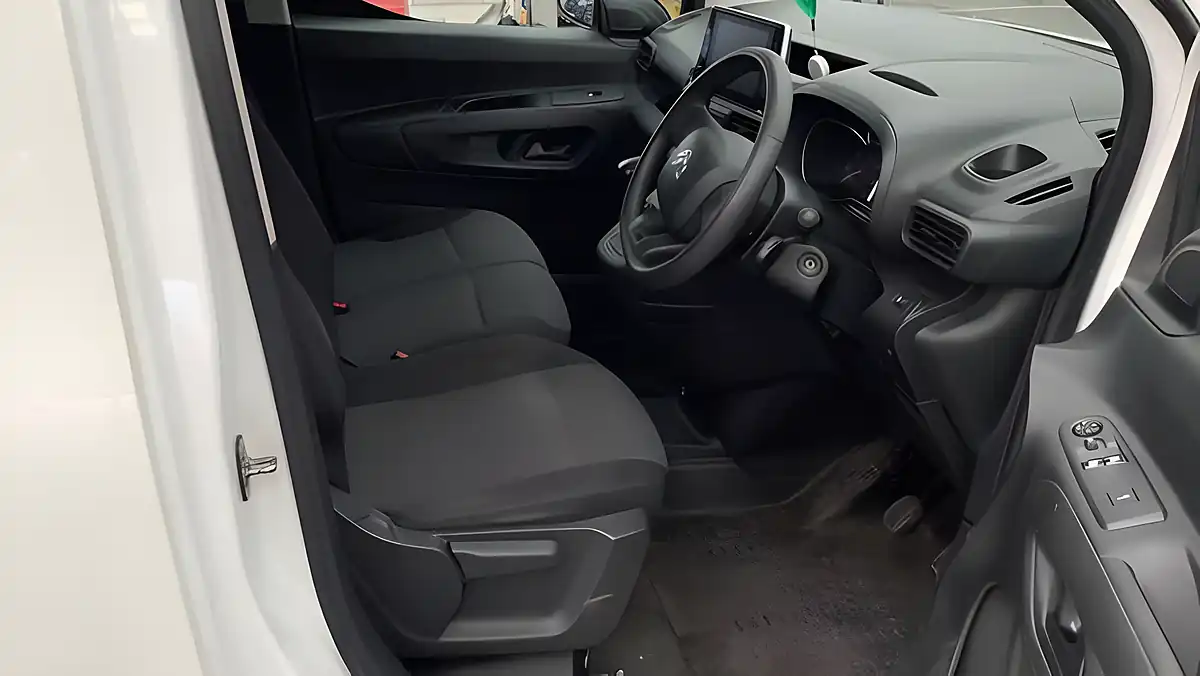 Used 2022 Citroen Berlingo Enterprise M Pro White - Interior and Exterior details 9