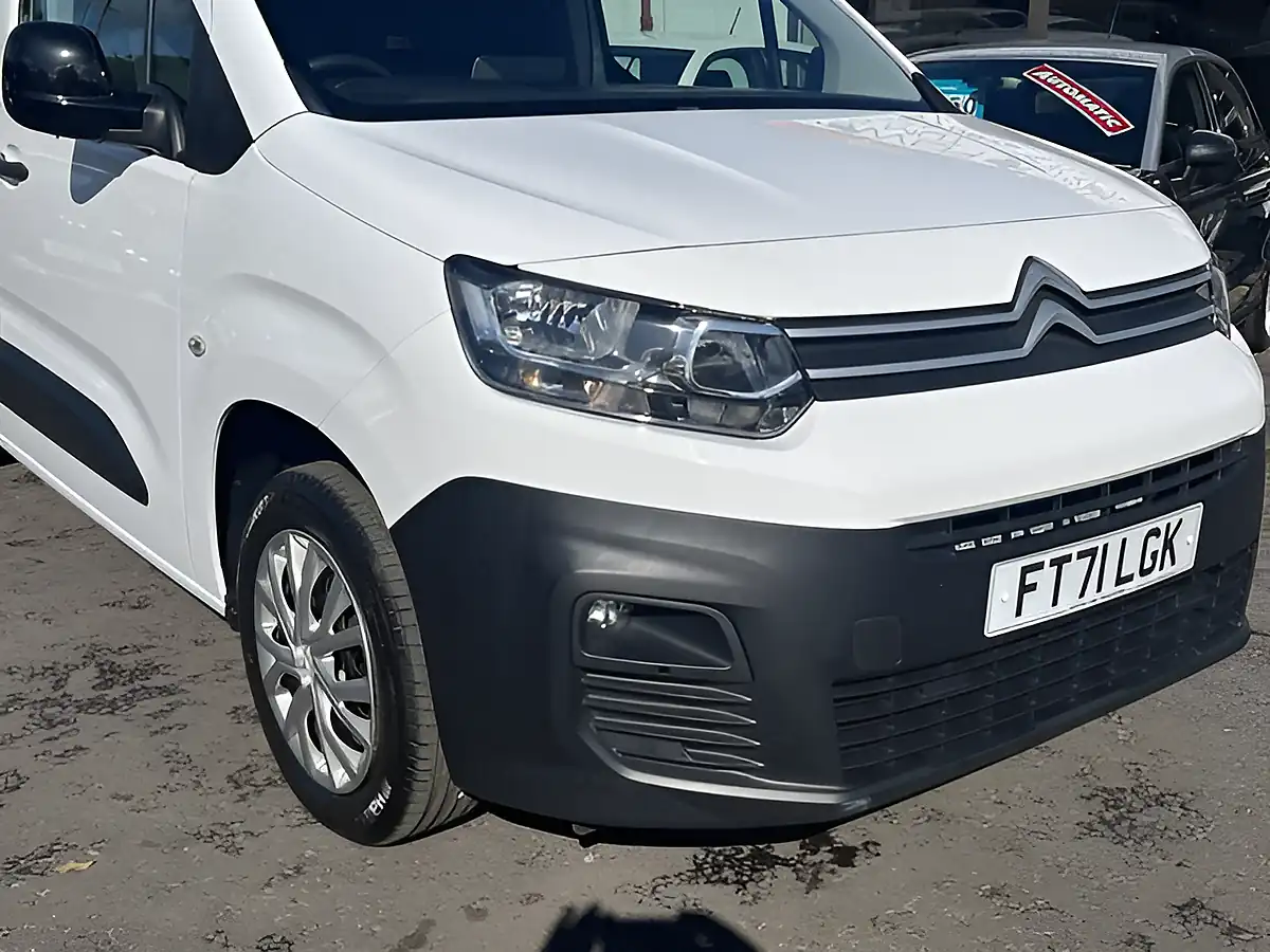 Used 2022 Citroen Berlingo Enterprise M Pro White - Interior and Exterior details 4