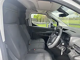 Used 2022 Citroen Berlingo Enterprise M Pro White - Interior and Exterior details 16