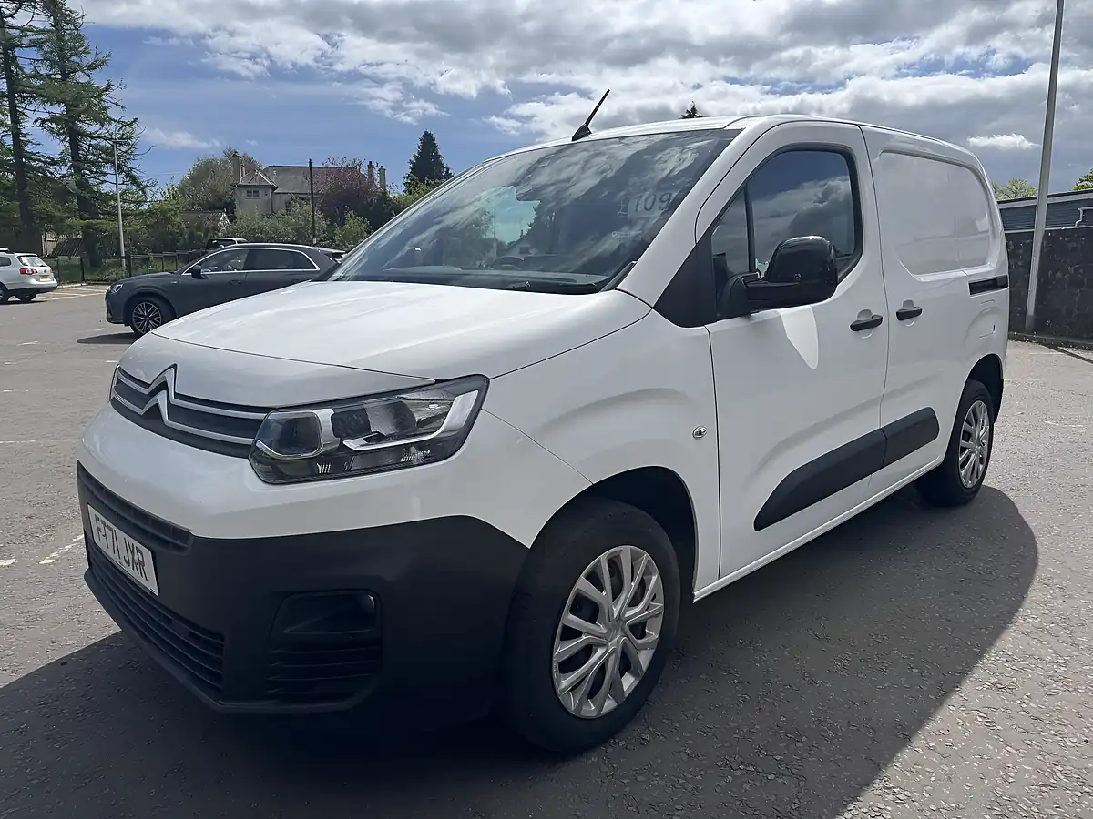 Used 2022 Citroen Berlingo Enterprise M Pro White - Interior and Exterior details 3