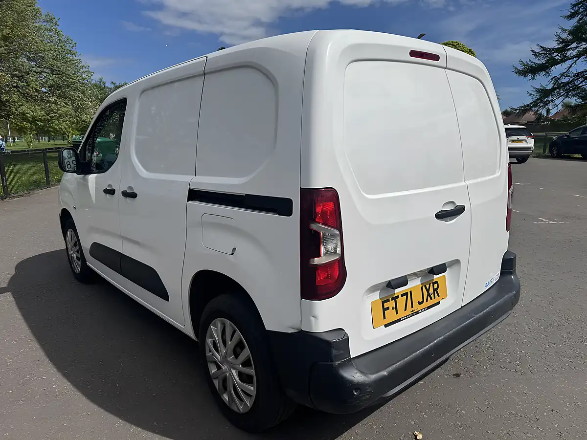 Used 2022 Citroen Berlingo Enterprise M Pro White - Interior and Exterior details 5