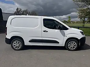 Used 2022 Citroen Berlingo Enterprise M Pro White - Interior and Exterior details 8