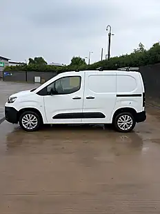 Used 2022 Citroen Berlingo Enterprise M Pro White - Interior and Exterior details 10