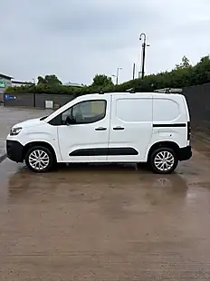 Used 2022 Citroen Berlingo Enterprise M Pro White - Interior and Exterior details 14