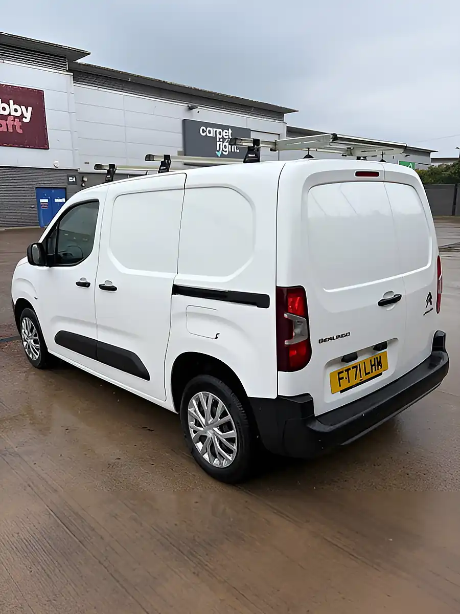 Used 2022 Citroen Berlingo Enterprise M Pro White - Interior and Exterior details 17