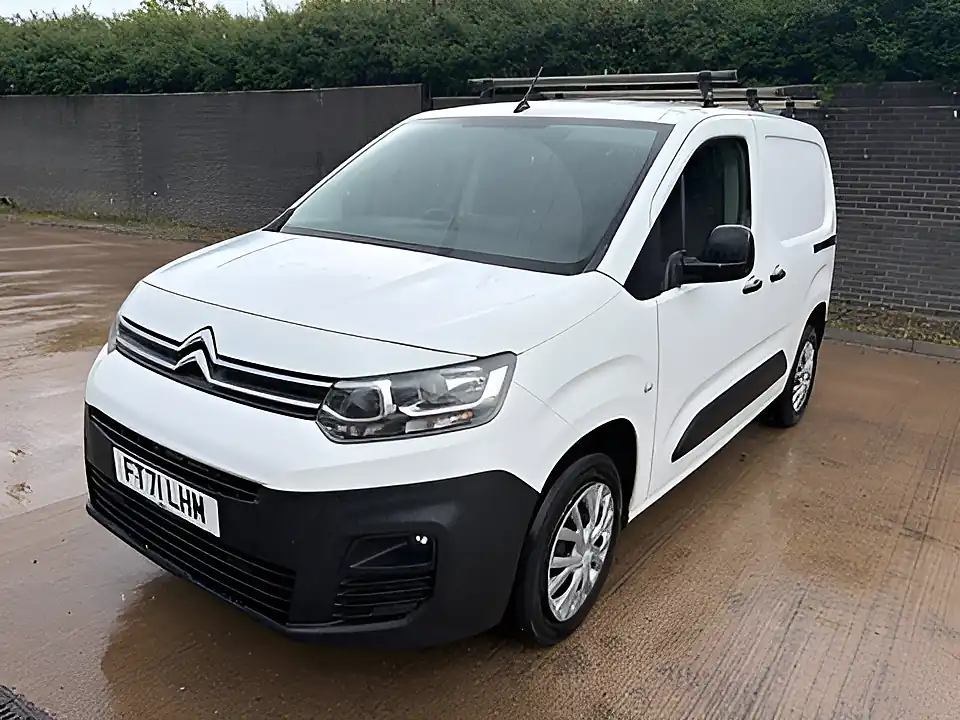 Used 2022 Citroen Berlingo Enterprise M Pro White - Interior and Exterior details 4