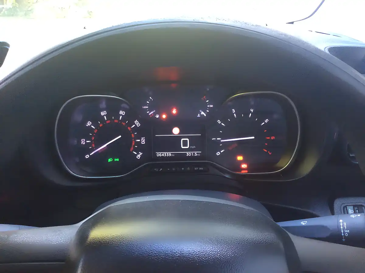 Used 2022 Citroen Berlingo Enterprise M Pro White - Interior and Exterior details 9