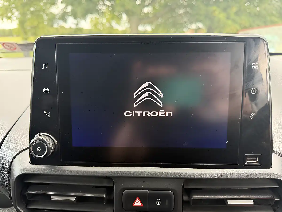 Used 2022 Citroen Berlingo Enterprise M Pro White - Interior and Exterior details 15