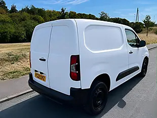 Used 2022 Citroen Berlingo Enterprise M Pro White - Interior and Exterior details 2