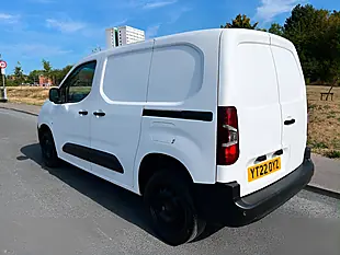 Used 2022 Citroen Berlingo Enterprise M Pro White - Interior and Exterior details 3