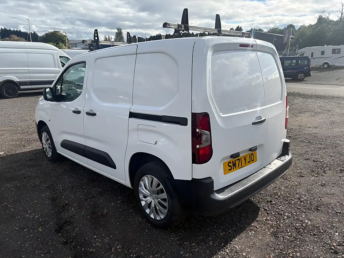 Used 2022 Citroen Berlingo Enterprise M Pro White - Interior and Exterior details 5